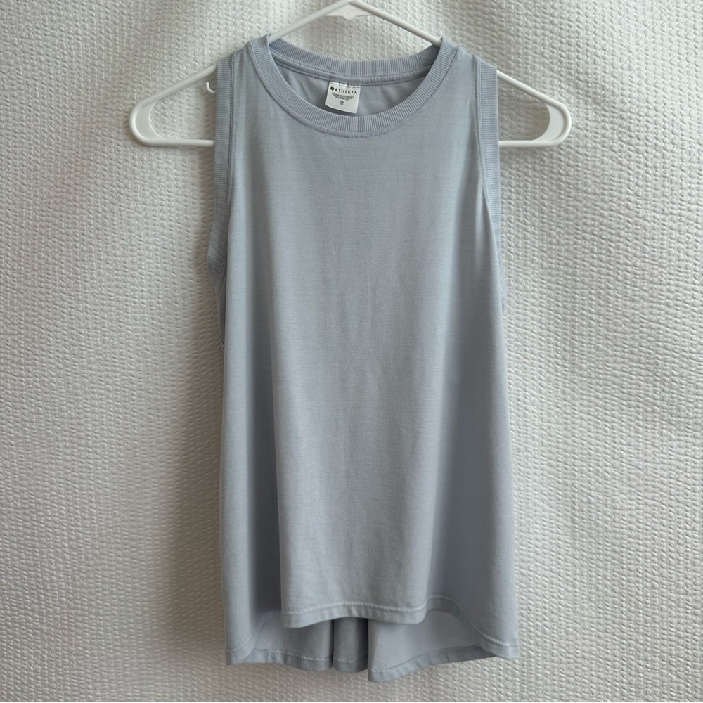 Athleta Momentum Light Blue Racerback Tank Top Women’s XS Running Workout Shirt